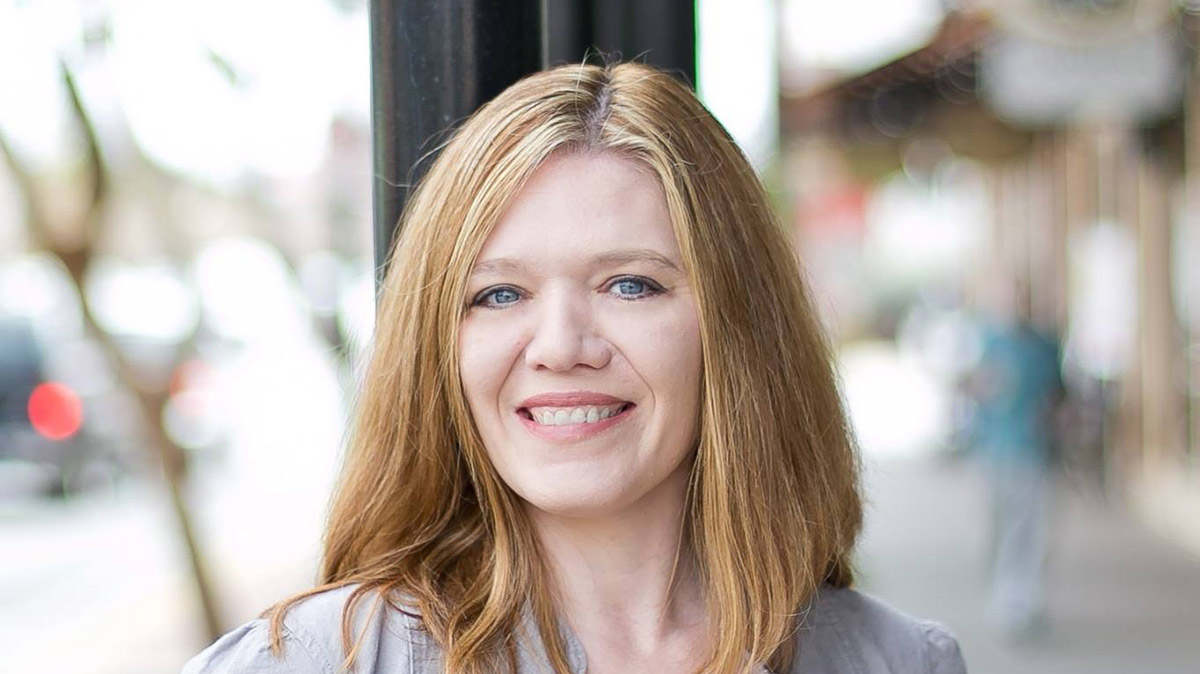Pensacola author Natalie Rainbolt