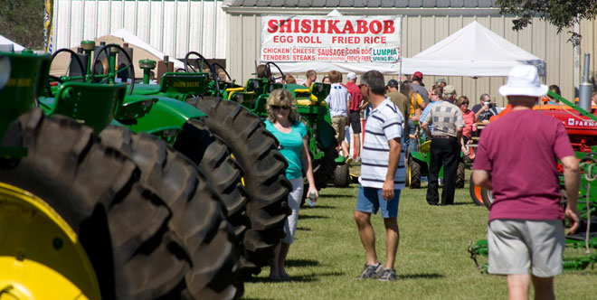 {{business_name}}Crowds at the Jay Peanut Festival. Photo credit: Beaches to Woodlands
